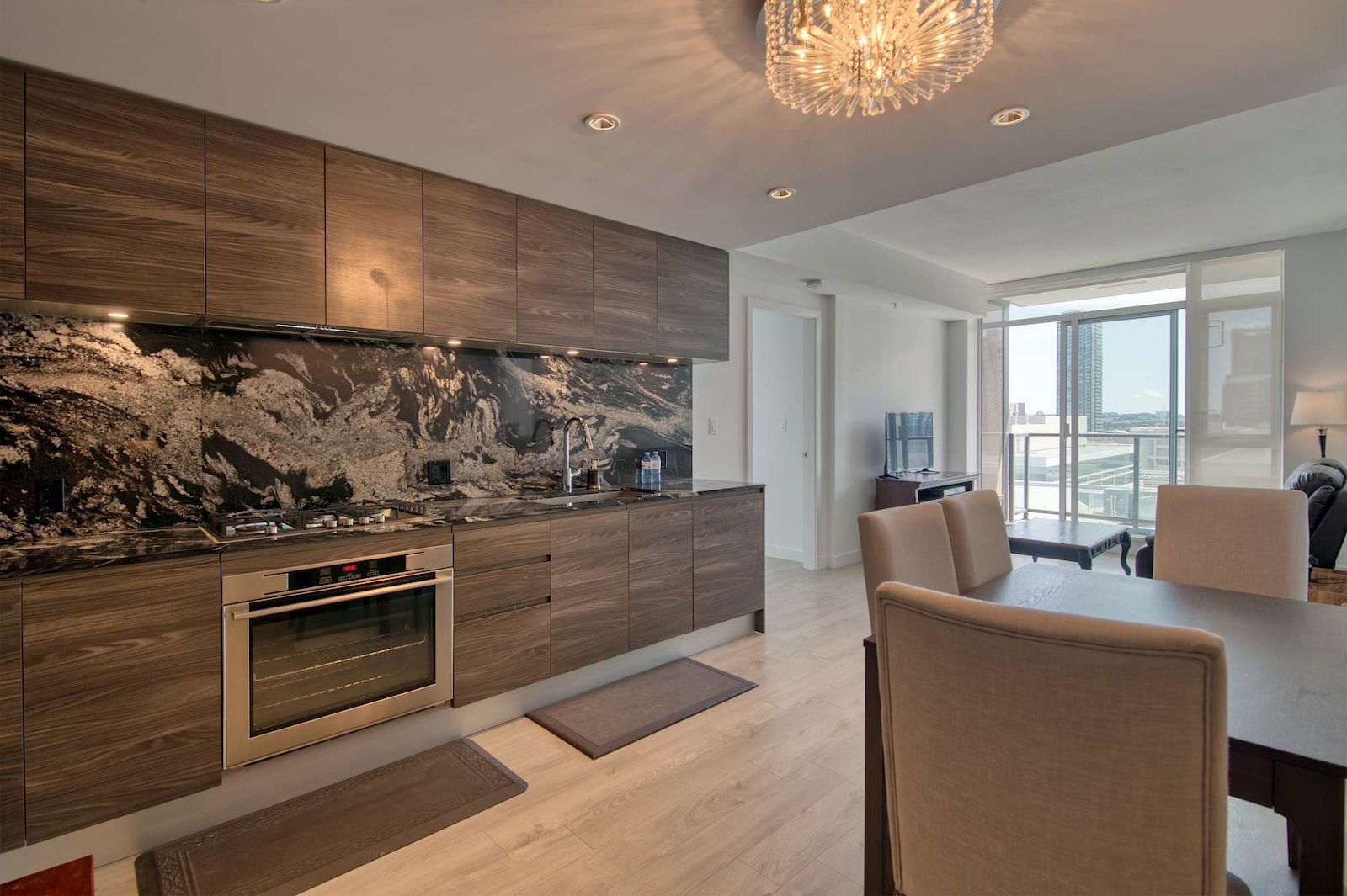 1005 310 12 Avenue SW - 1